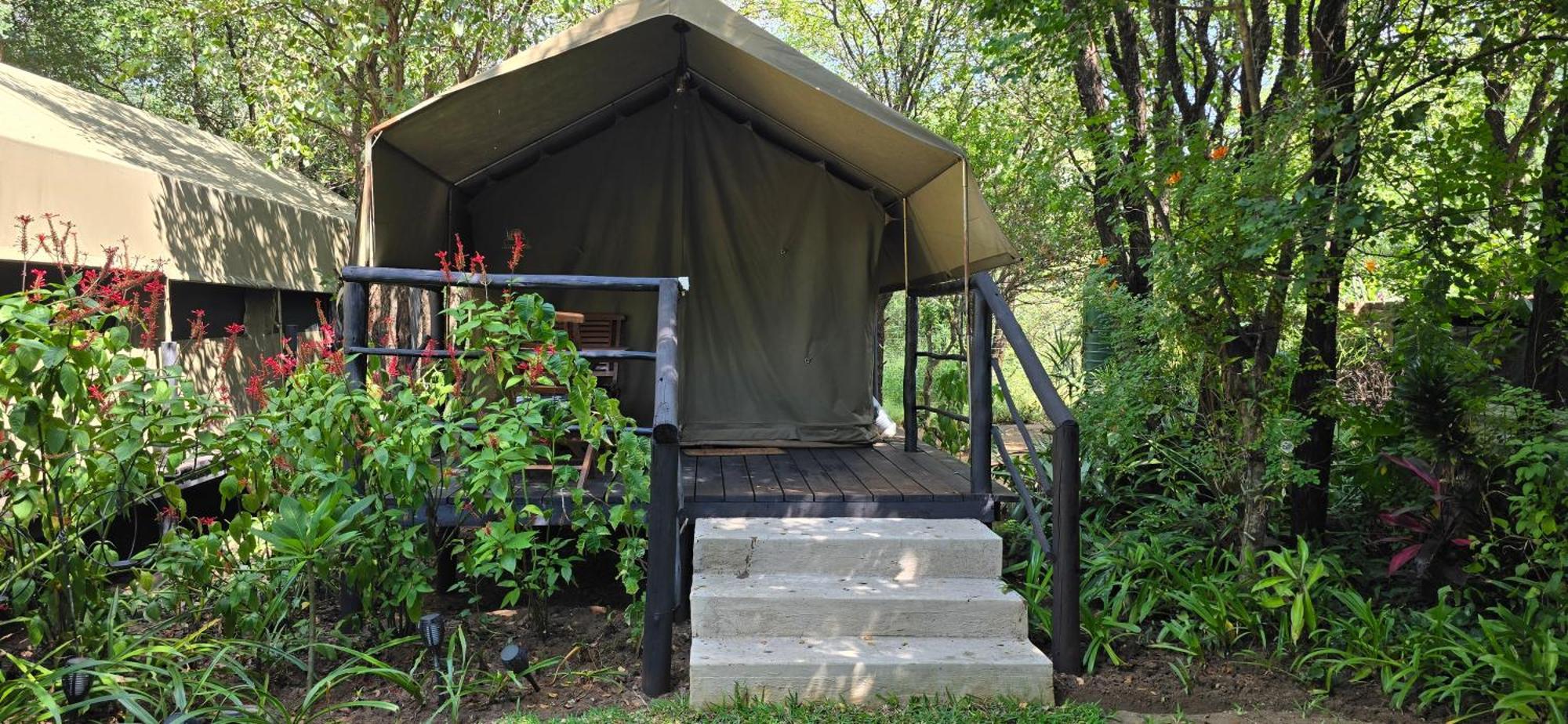 Tot Hier Toe Luxury tent