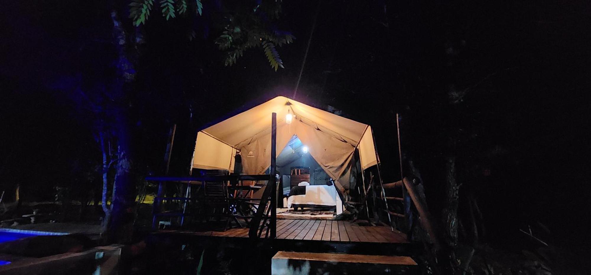 Tot Hier Toe Luxury tent